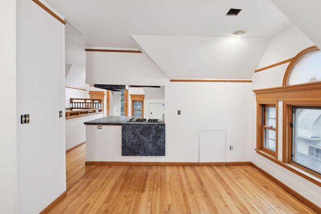 1820 Colfax Avenue S, Minneapolis, MN 55403