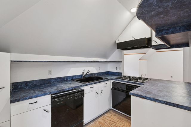 1820 Colfax Avenue S, Minneapolis, MN 55403