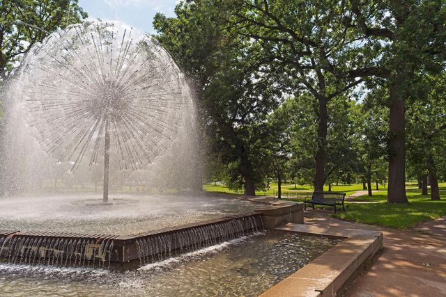 1820 Colfax Avenue S, Minneapolis, MN 55403