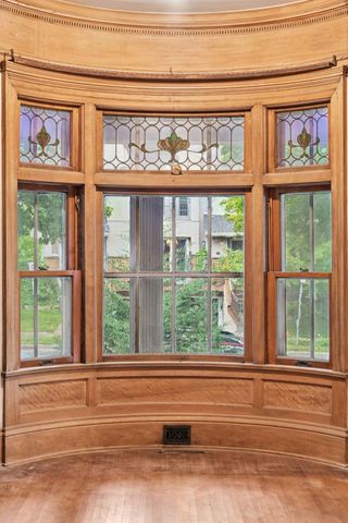 1820 Colfax Avenue S, Minneapolis, MN 55403