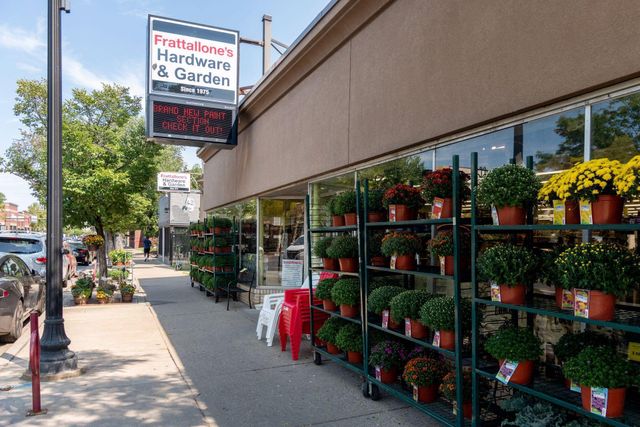 1820 Colfax Avenue S, Minneapolis, MN 55403