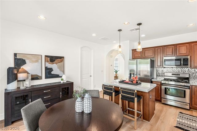 11392 Corsica Mist Avenue, Las Vegas, NV 89135
