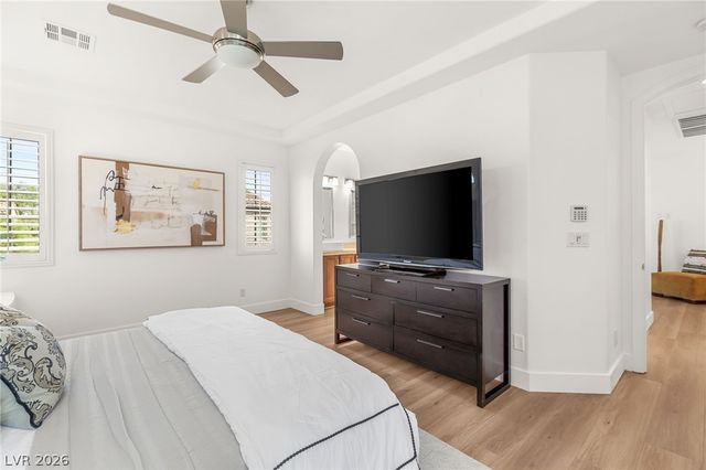 11392 Corsica Mist Avenue, Las Vegas, NV 89135