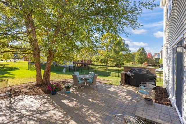 1 Firethorn Court, Bolingbrook, IL 60490