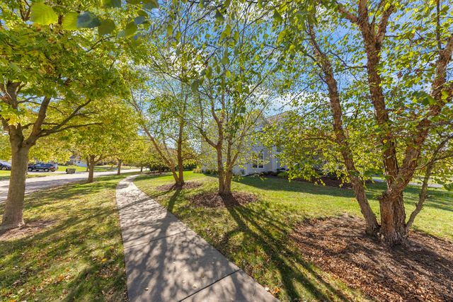 1 Firethorn Court, Bolingbrook, IL 60490