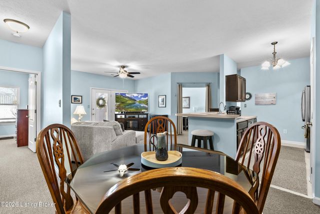 9502 Magnolia Ridge Dr 101, Louisville, KY 40291