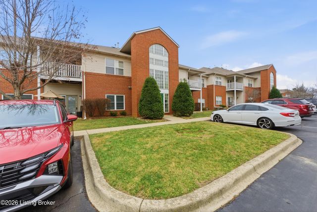 9502 Magnolia Ridge Dr 101, Louisville, KY 40291