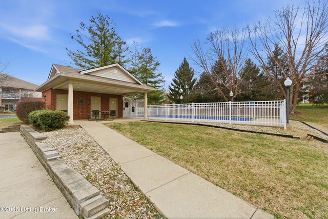 9502 Magnolia Ridge Dr 101, Louisville, KY 40291