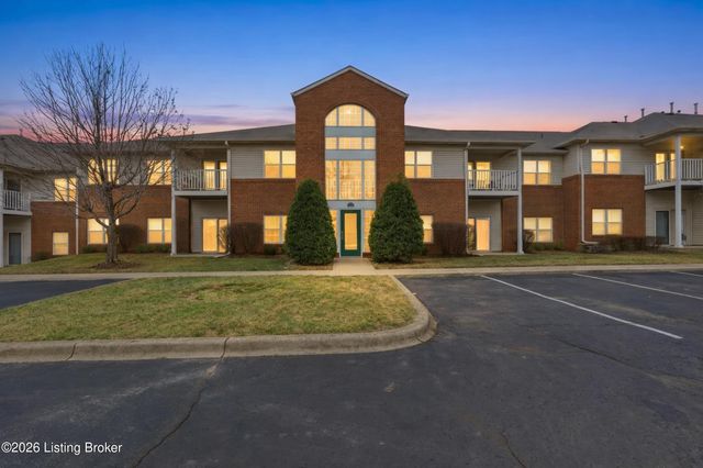 9502 Magnolia Ridge Dr 101, Louisville, KY 40291