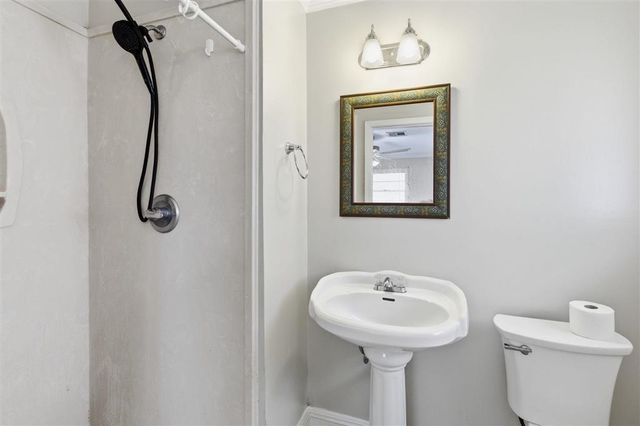 111 Lauren Lane, Sulphur, LA 70663