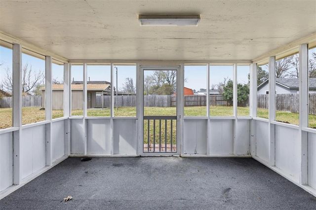 111 Lauren Lane, Sulphur, LA 70663