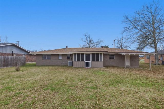 111 Lauren Lane, Sulphur, LA 70663