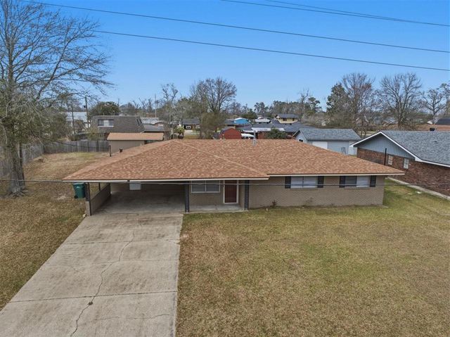 111 Lauren Lane, Sulphur, LA 70663