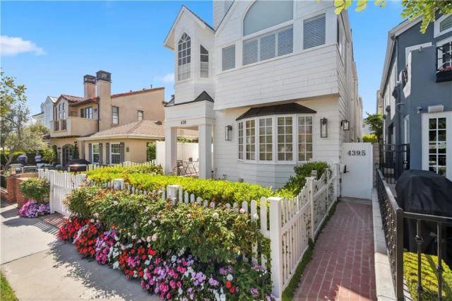439 Carnation Avenue, Corona Del Mar, CA 92625