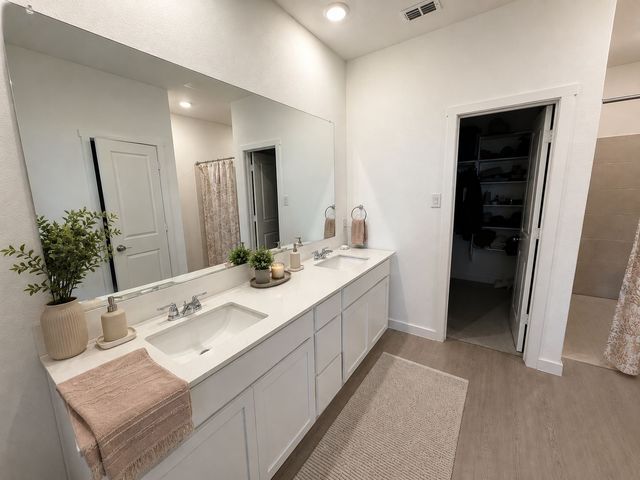 14184 hammersmith Street, Pilot Point, TX 76258