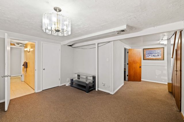 439 E Porter Avenue, Des Moines, IA 50315