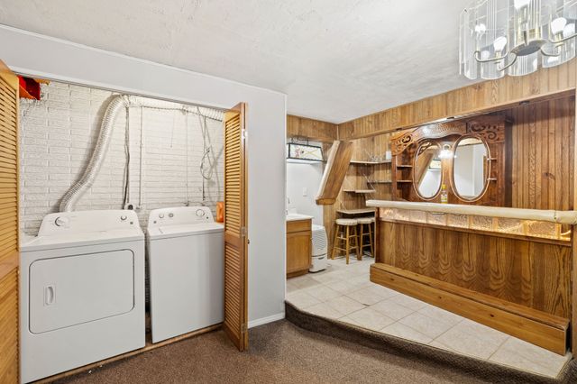 439 E Porter Avenue, Des Moines, IA 50315