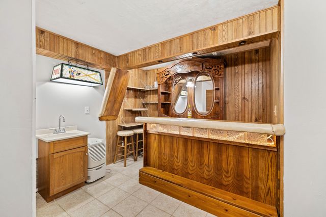 439 E Porter Avenue, Des Moines, IA 50315