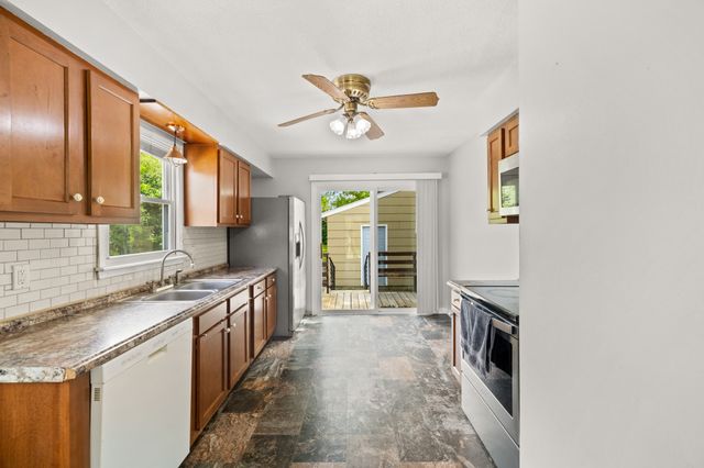 439 E Porter Avenue, Des Moines, IA 50315