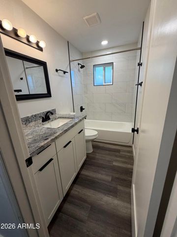 1229 W 4TH Street 3, Tempe, AZ 85281