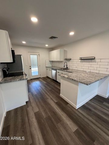 1229 W 4TH Street 3, Tempe, AZ 85281