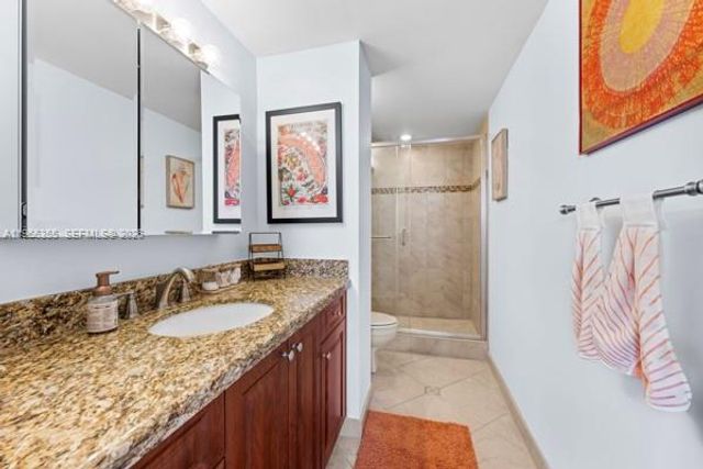 3850 Washington St 910, Hollywood, FL 33021