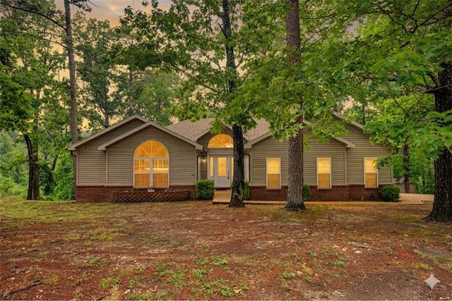 8393 Hickory Tree Lane, Rogers, AR 72756
