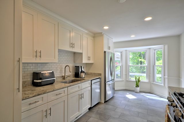 3484 BROOKFIELD DR, Clarksville, TN 37043