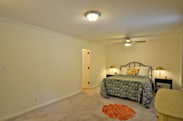 3484 BROOKFIELD DR, Clarksville, TN 37043