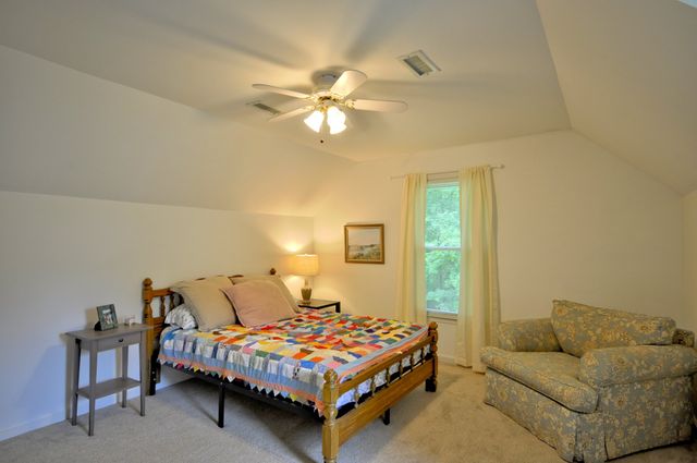 3484 BROOKFIELD DR, Clarksville, TN 37043