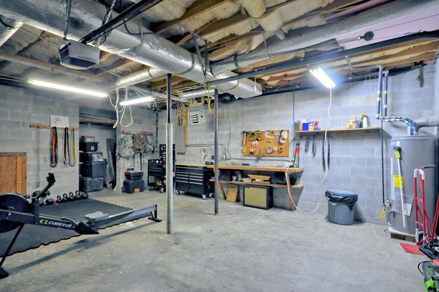 3484 BROOKFIELD DR, Clarksville, TN 37043
