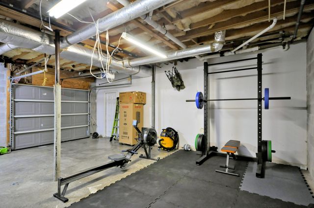 3484 BROOKFIELD DR, Clarksville, TN 37043