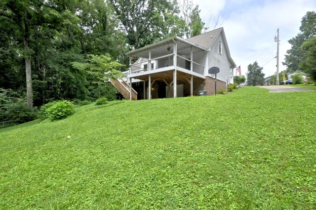3484 BROOKFIELD DR, Clarksville, TN 37043
