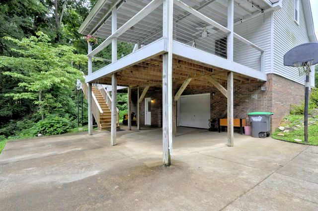 3484 BROOKFIELD DR, Clarksville, TN 37043