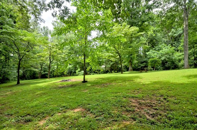 3484 BROOKFIELD DR, Clarksville, TN 37043