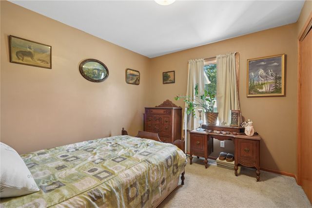 2805 38th Avenue SW, Cedar Rapids, IA 52404