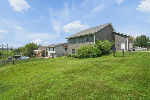 2805 38th Avenue SW, Cedar Rapids, IA 52404
