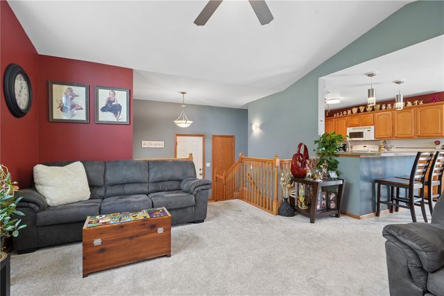 2805 38th Avenue SW, Cedar Rapids, IA 52404