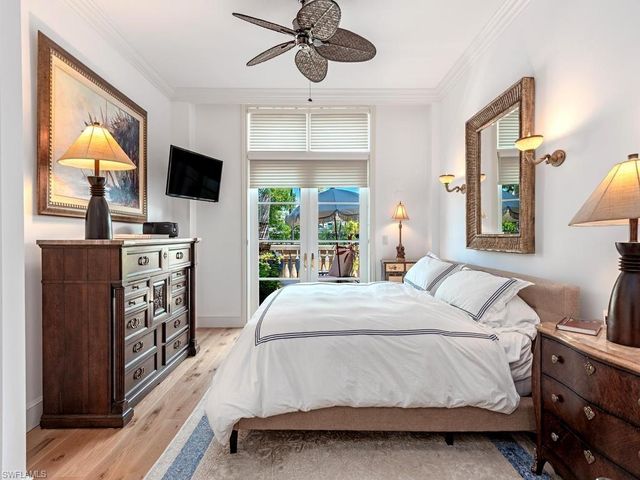 780 5th AVE S 203, Naples, FL 34102