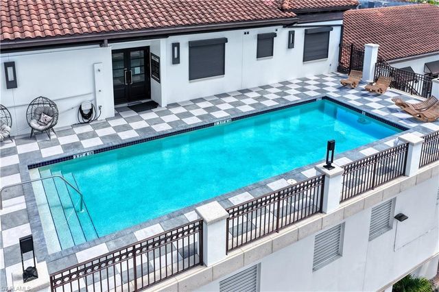 780 5th AVE S 203, Naples, FL 34102