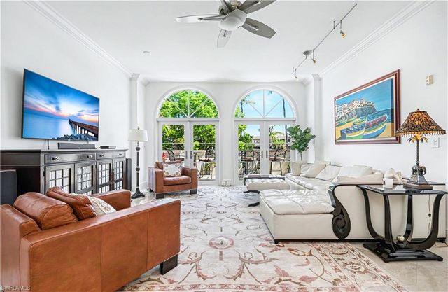 780 5th AVE S 203, Naples, FL 34102