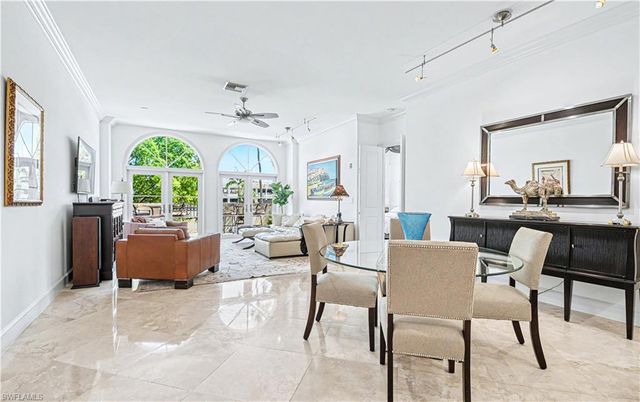 780 5th AVE S 203, Naples, FL 34102