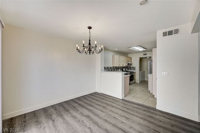 7926 Lisa Dawn Avenue, Las Vegas, NV 89147