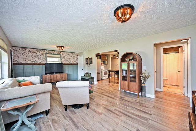 4043 Beavercreek Circle, Sharonville, OH 45241