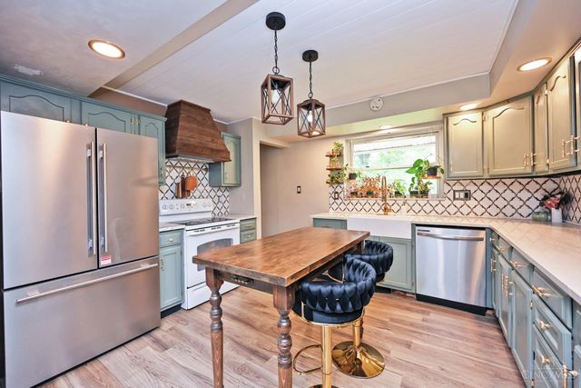 4043 Beavercreek Circle, Sharonville, OH 45241