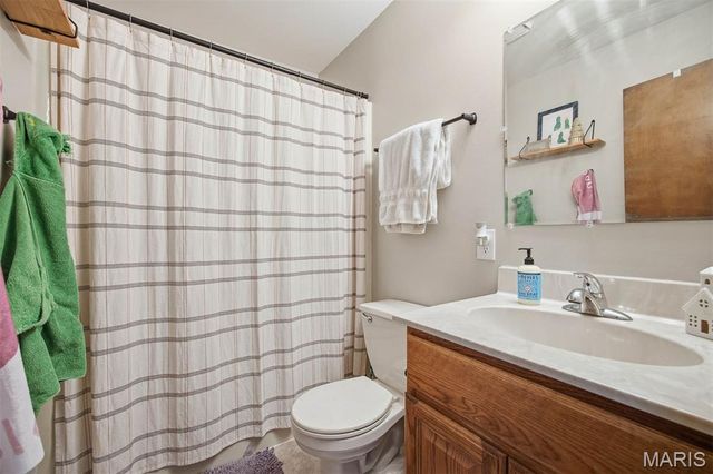 150 Sunfish Drive, Highland, IL 62249