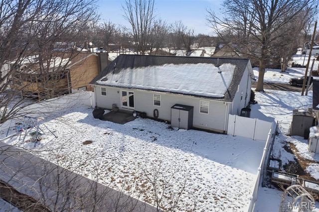 150 Sunfish Drive, Highland, IL 62249