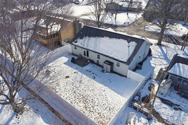 150 Sunfish Drive, Highland, IL 62249