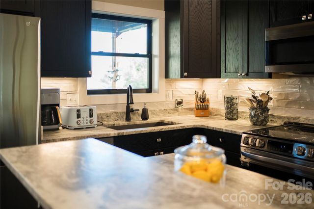 47 Winghaven Heights, Waynesville, NC 28786