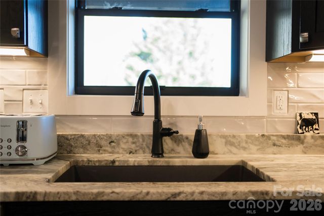 47 Winghaven Heights, Waynesville, NC 28786